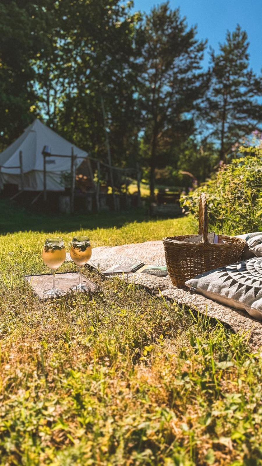 Mereaeaere Glamping Ja Rannamaja Liimala Экстерьер фото