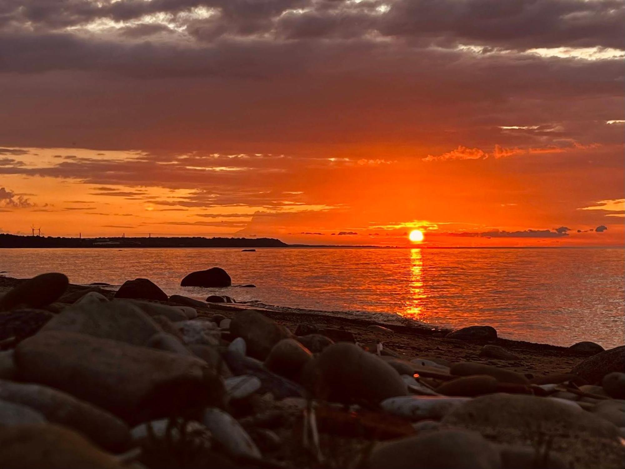 Mereaeaere Glamping Ja Rannamaja Liimala Экстерьер фото