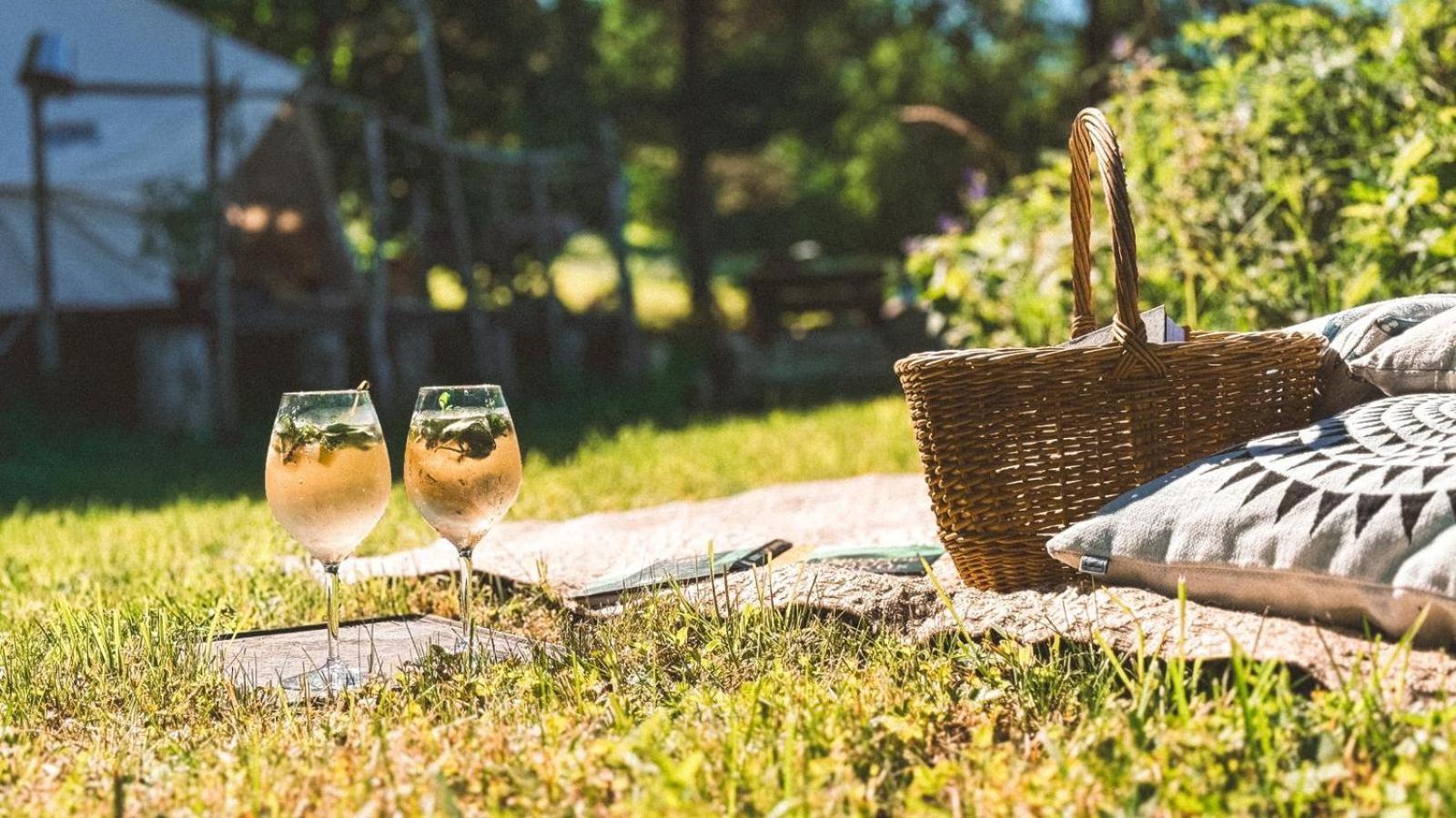 Mereaeaere Glamping Ja Rannamaja Liimala Экстерьер фото